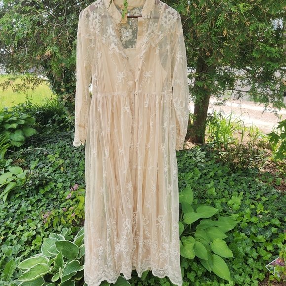 April Cornell Dresses & Skirts - April Cornell Cream Bishop Sleeve Wedding Gown